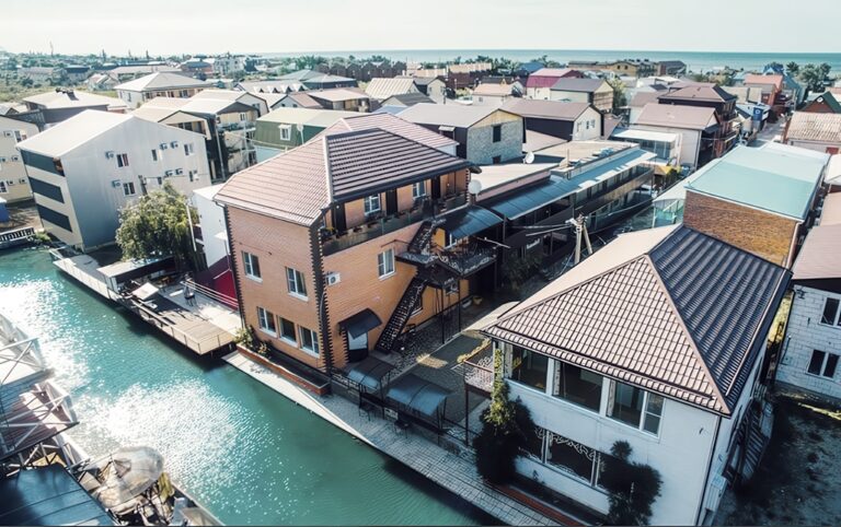 ГОСТЕВОЙ КОМПЛЕКС «У СВЕТЛАНЫ», ГОЛУБИЦКАЯ_Р