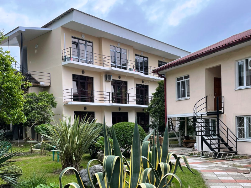 Отдых на море в Абхазии, Гостевой дом «Дали» на поезде_КР