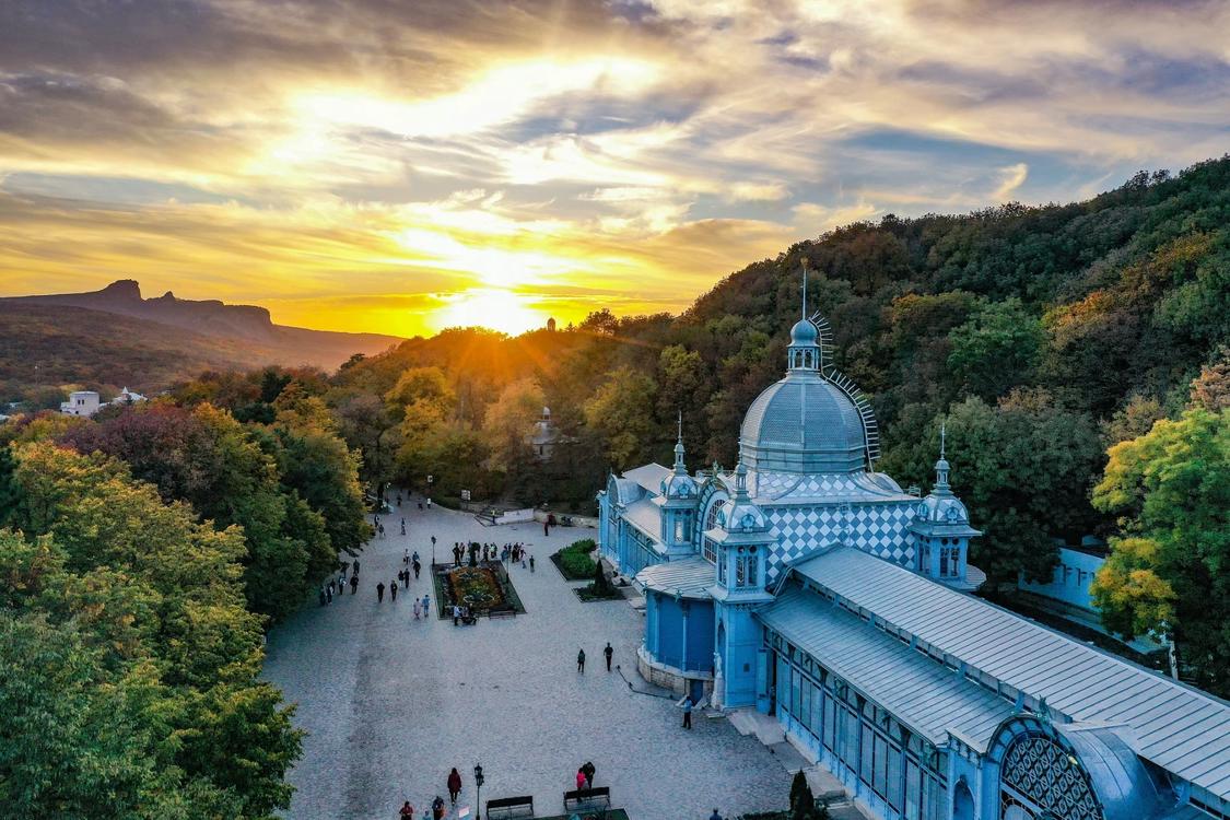 КАВКАЗКИЕ МИНЕРАЛЬНЫЕ ВОДЫ: Ессентуки, Пятигорск, Железноводск, Кисловодск_ tm